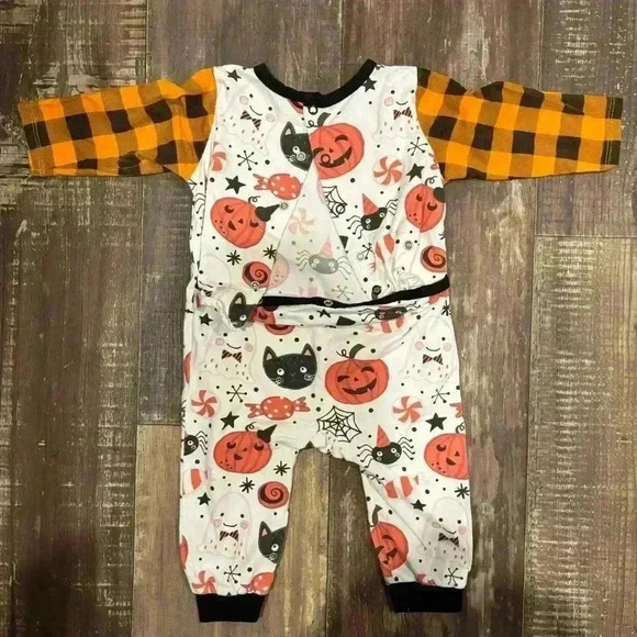 Peppy Mini 100% cotton Halloween Boutique Printed Romper Pjs Button Up - Picture 3 of 4